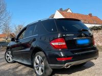 Gebraucht Mercedes ML350 224 PS (164 kW) 2010 Schwarz SUV