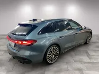 Neu Audi A5 367 PS (269 kW) 2026 Horizontblau metallic Kombi