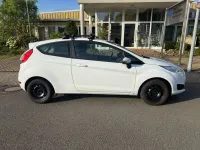 Gebraucht Ford Fiesta Trend 75 PS (55 kW) 2017 Weiß Kleinwagen