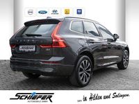 Gebraucht Volvo XC60 Core 197 PS (144 kW) 2022 Grau SUV