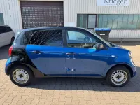 Używany Smart ForFour 71 KM (52 kW) 2018 Niebieski Hatchback