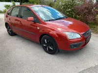 Käytetty Ford Focus 101 HP (74 kW) 2007 Oranssi Viistoperä