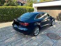 Gebraucht Audi A3 116 PS (85 kW) 2019 Blau Limousine