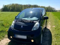 Gebraucht Peugeot iON 49 kW (67 PS) 2012 Schwarz Kleinwagen
