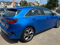 Gebraucht Kia Ceed Spirit 140 PS (102 kW) 2020 Blau Kleinwagen