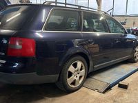 Second-hand Audi A6 193 CP (141 kW) 2000 Albastru Break