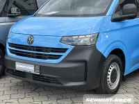 Neu VW T7 150 PS (110 kW) 2026 Lichtblau (blau) Van