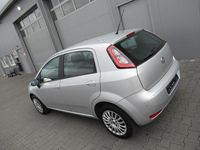 Gebraucht Fiat Punto Easy 69 PS (50 kW) 2012 Silber Kleinwagen
