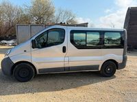 Gebraucht Opel Vivaro 101 PS (74 kW) 2003 Silber Van / Kleinbus