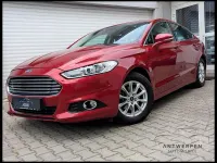 Gebraucht Ford Mondeo Titanium 160 PS (117 kW) 2015 Rot Limousine