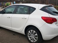 Gebraucht Opel Astra Cosmo 110 PS (80 kW) 2010 Weiß Limousine