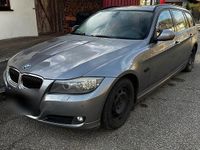 Gebraucht BMW 318 143 PS (105 kW) 2012 Grau Kombi