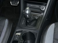 Gebraucht VW Touran 150 PS (110 kW) 2025 Silber Van / Kleinbus