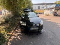 Gebraucht Ford Focus 85 PS (62 kW) 2014 Schwarz Kombi