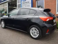 Gebraucht Ford Focus Titanium 125 PS (91 kW) 2022 Obsidianschwarz metallic Kleinwagen