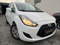 Gebraucht Hyundai ix20 Classic 90 PS (66 kW) 2016 Weiß Kleinwagen