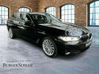 Gebraucht BMW 530 Luxury Line 252 PS (185 kW) 2020 Saphirschwarz metallic Kombi