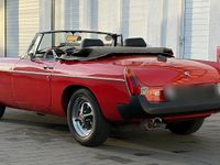 Second-hand MG B 95 CP (69 kW) 1977 Roșu Cabrio