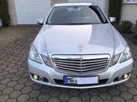 Gebraucht Mercedes E200 Elegance 184 PS (135 kW) 2009 Silber Limousine