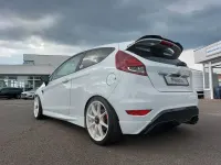 Gebraucht Ford Fiesta Sport 182 PS (133 kW) 2016 Weiß Kleinwagen