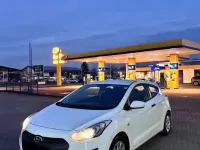 Gebraucht Hyundai i30 Classic 99 PS (72 kW) 2013 Weiß Limousine