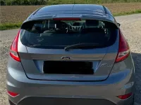 Usata Ford Fiesta Titanium 97 CV (71 kW) 2012 Grigio Berlina