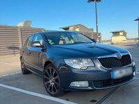 Gebraucht Skoda Superb 170 PS (125 kW) 2009 Grau Limousine