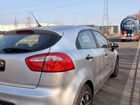 Gebraucht Kia Rio Edition 7 86 PS (63 kW) 2012 Silber Limousine