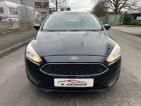 Gebraucht Ford Focus Trend 125 PS (91 kW) 2015 Schwarz Limousine