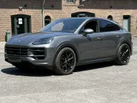Gebraucht Porsche Cayenne 354 PS (260 kW) 2024 Grau SUV