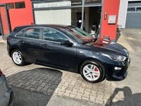 Gebraucht Kia Ceed Vision 140 PS (102 kW) 2019 Schwarz Kleinwagen