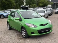 Gebraucht Mazda 2 86 PS (63 kW) 2009 Grün Kleinwagen