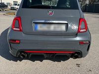 Usado Abarth 695 165 HP (121 kW) 2017 Cinzento Citadino