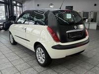 Gebraucht Lancia Ypsilon 80 PS (58 kW) 2006 Weiß Kleinwagen