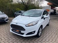 Gebraucht Ford Fiesta Trend 101 PS (74 kW) 2014 Weiß Kleinwagen