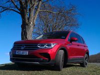 Gebraucht VW Tiguan Elegance 150 PS (110 kW) 2023 Rot SUV