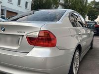 Gebraucht BMW 318 143 PS (105 kW) 2008 Grau Limousine