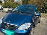 Gebraucht Mercedes A160 Elegance 95 PS (69 kW) 2012 Blau Limousine