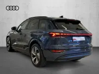 Second-hand Audi Q6 e-tron Ambiente 284 kW (387 CP) 2024 Albastru SUV