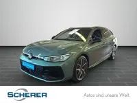 Gebraucht VW Passat R-line 265 PS (194 kW) 2025 Maripositgrün metallic (metallic) Kombi