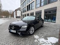 Gebraucht Mercedes E220 AMG 194 PS (142 kW) 2019 Schwarz Limousine