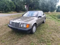 Gebraucht Mercedes E230 132 PS (97 kW) 1987 Braun Limousine