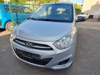 Gebraucht Hyundai i10 Edition 69 PS (50 kW) 2013 Silber Kleinwagen