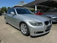 Gebraucht BMW 320 Performance 177 PS (130 kW) 2010 Titansilber metallic Kombi