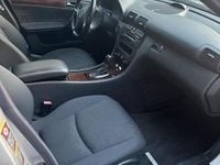 Gebraucht Mercedes C270 170 PS (125 kW) 2002 Silber Limousine