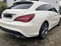 Gebraucht Mercedes CLA180 Shooting Brake 122 PS (89 kW) 2017 Weiß Kombi