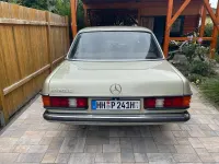 Gebraucht Mercedes E230 135 PS (99 kW) 1982 Grün Limousine
