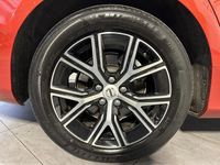 Gebraucht Volvo V60 Core 197 PS (144 kW) 2022 Fusion red Kombi