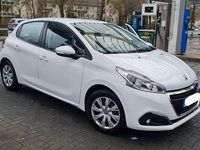 Gebraucht Peugeot 208 Active 68 PS (50 kW) 2017 Weiß Kleinwagen
