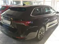 Gebraucht Skoda Octavia Style 150 PS (110 kW) 2024 Schwarzmagic perleffekt Kombi